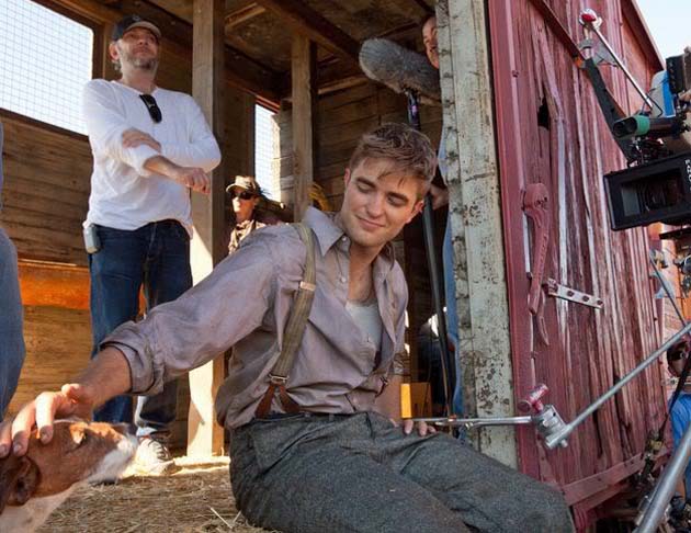 Uggie Water for Elephants Robert Pattinson