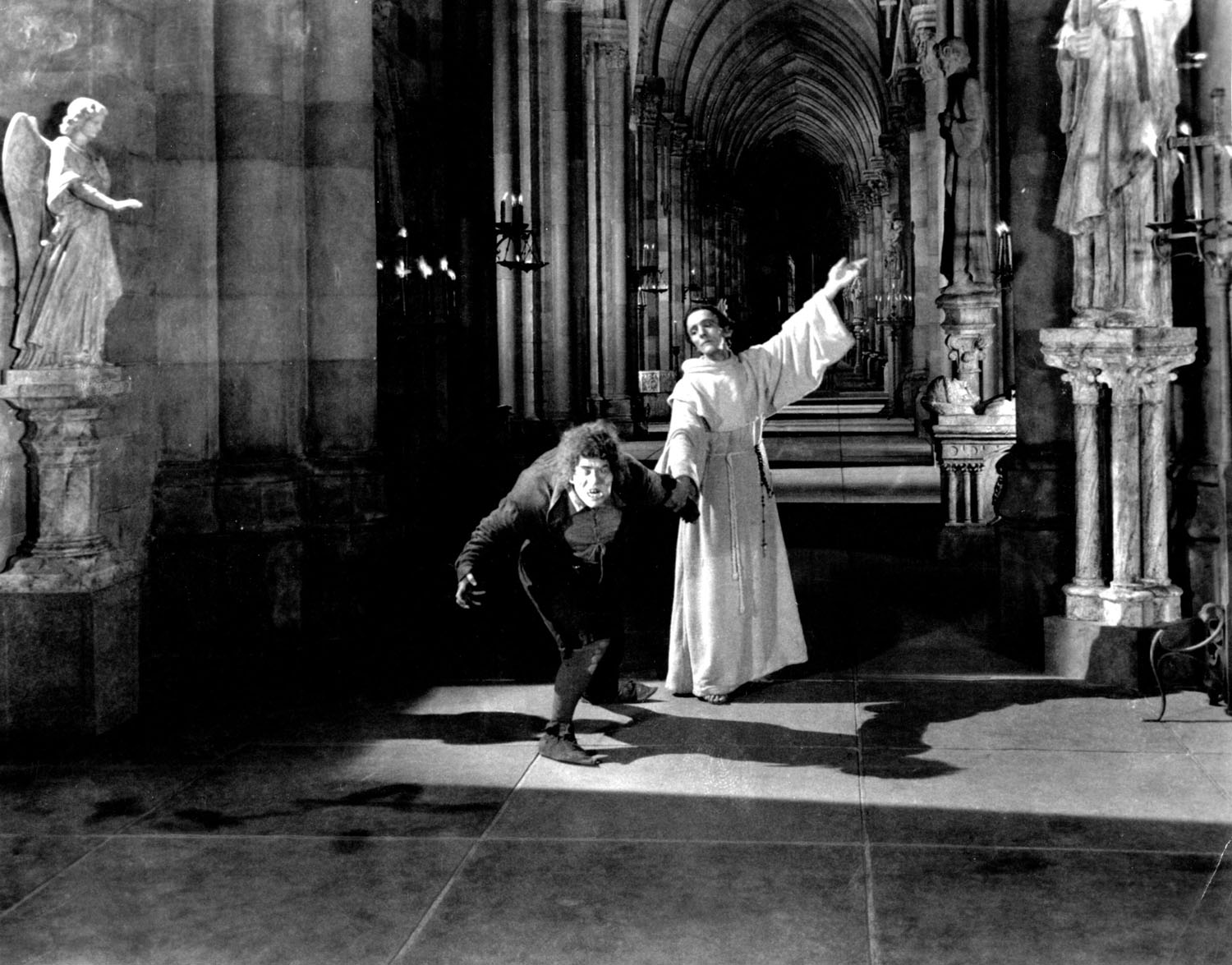 Lon Chaney, Nigel De Brulier in The Hunchback of Notre Dame